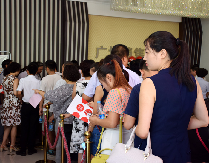 喜報(bào)！捷報(bào)！一經(jīng)推出即成隴南商業(yè)傳奇！