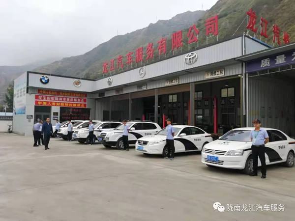 金錘鈑金，銀槍噴漆！龍江汽修值得信賴！